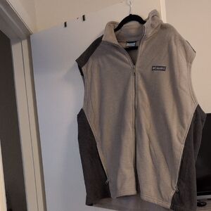 Columbia Two-Tone Fleece Vest